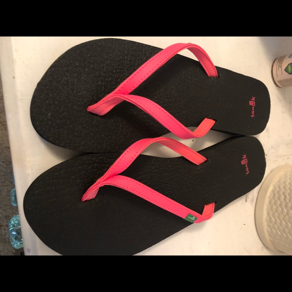Flip flops/slides